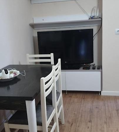 Brand New Apartment Gjirokastër Екстериор снимка